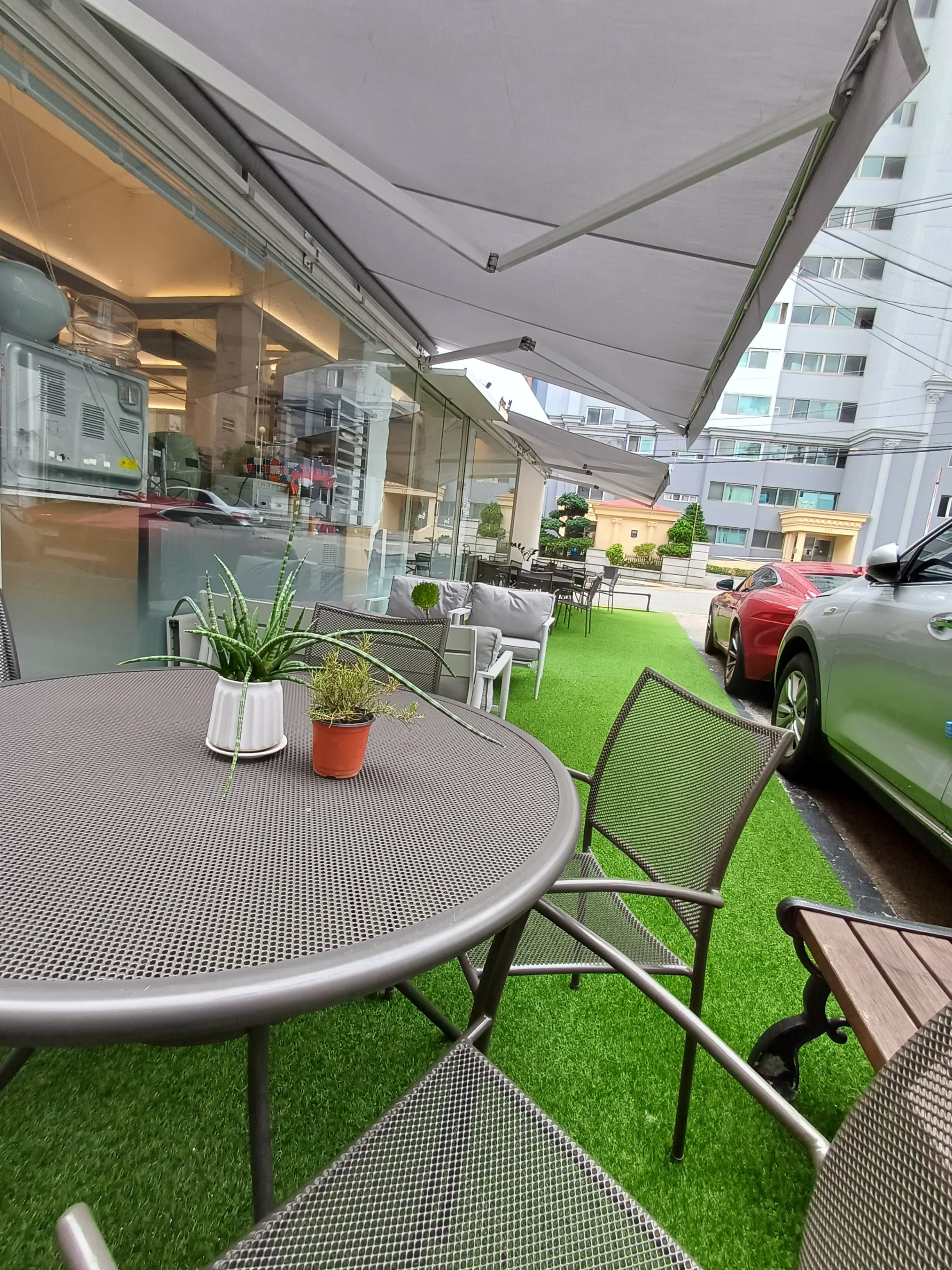 Space-L Caffe Interior 5