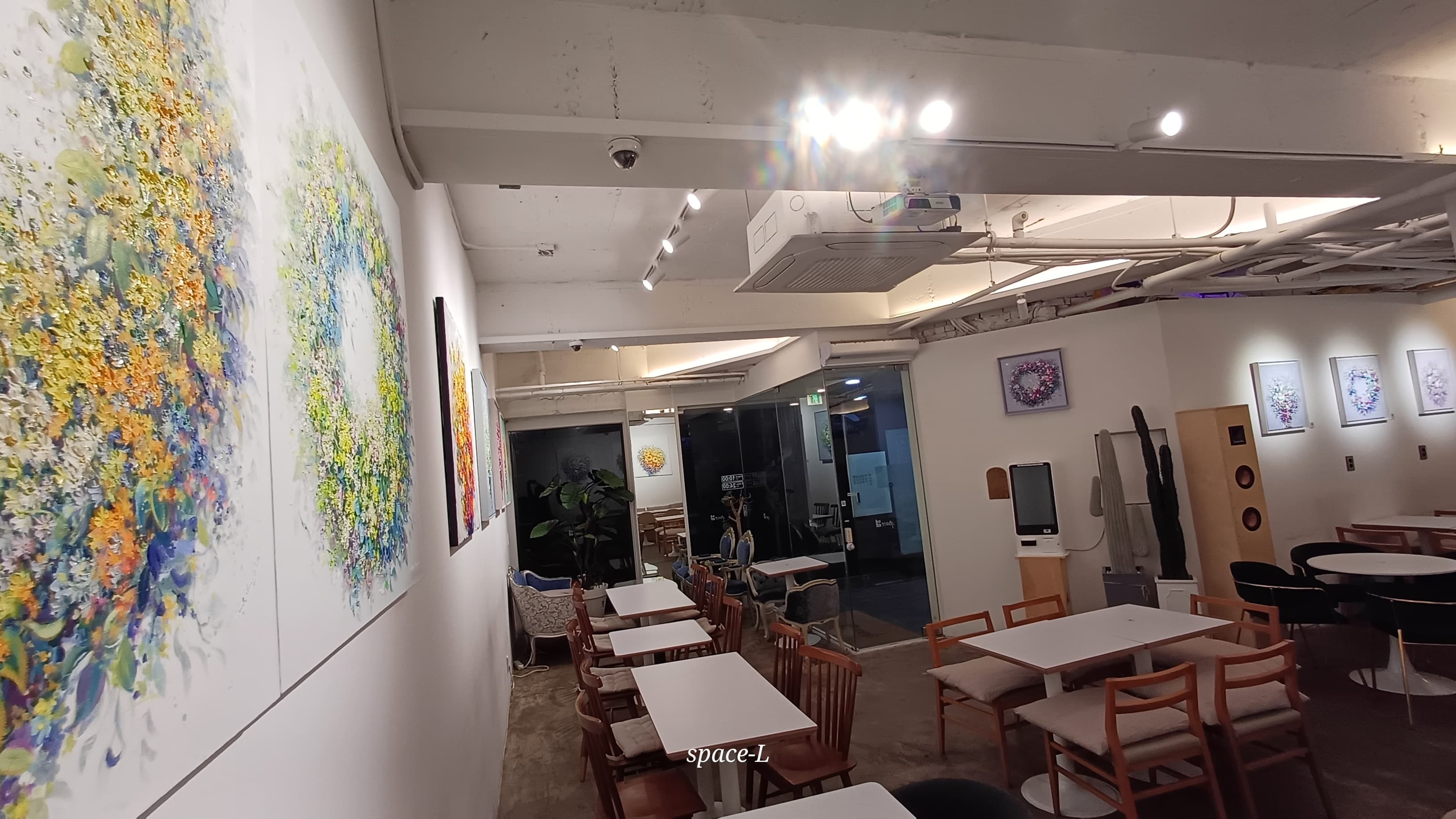 Caffe Space-L 4